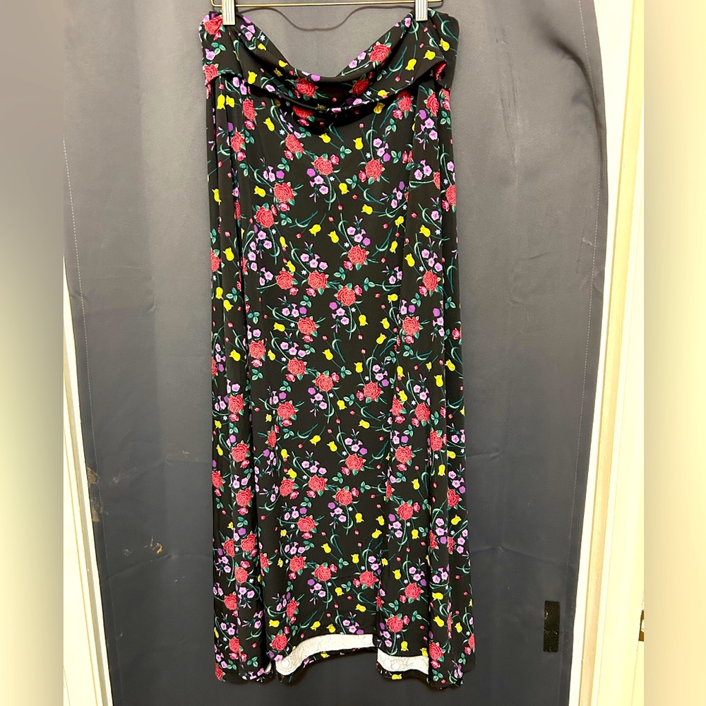 XL Black Floral maxi skirt